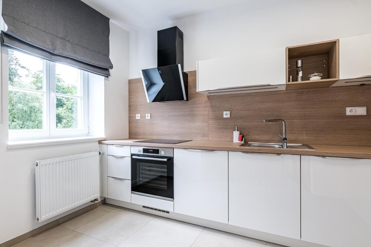 Hubertus Karlova Studanka Aparthotel Bagian luar foto