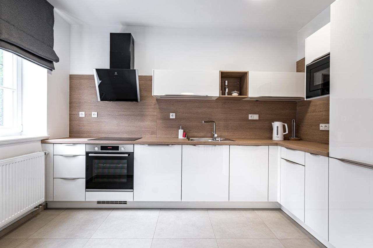 Hubertus Karlova Studanka Aparthotel Bagian luar foto