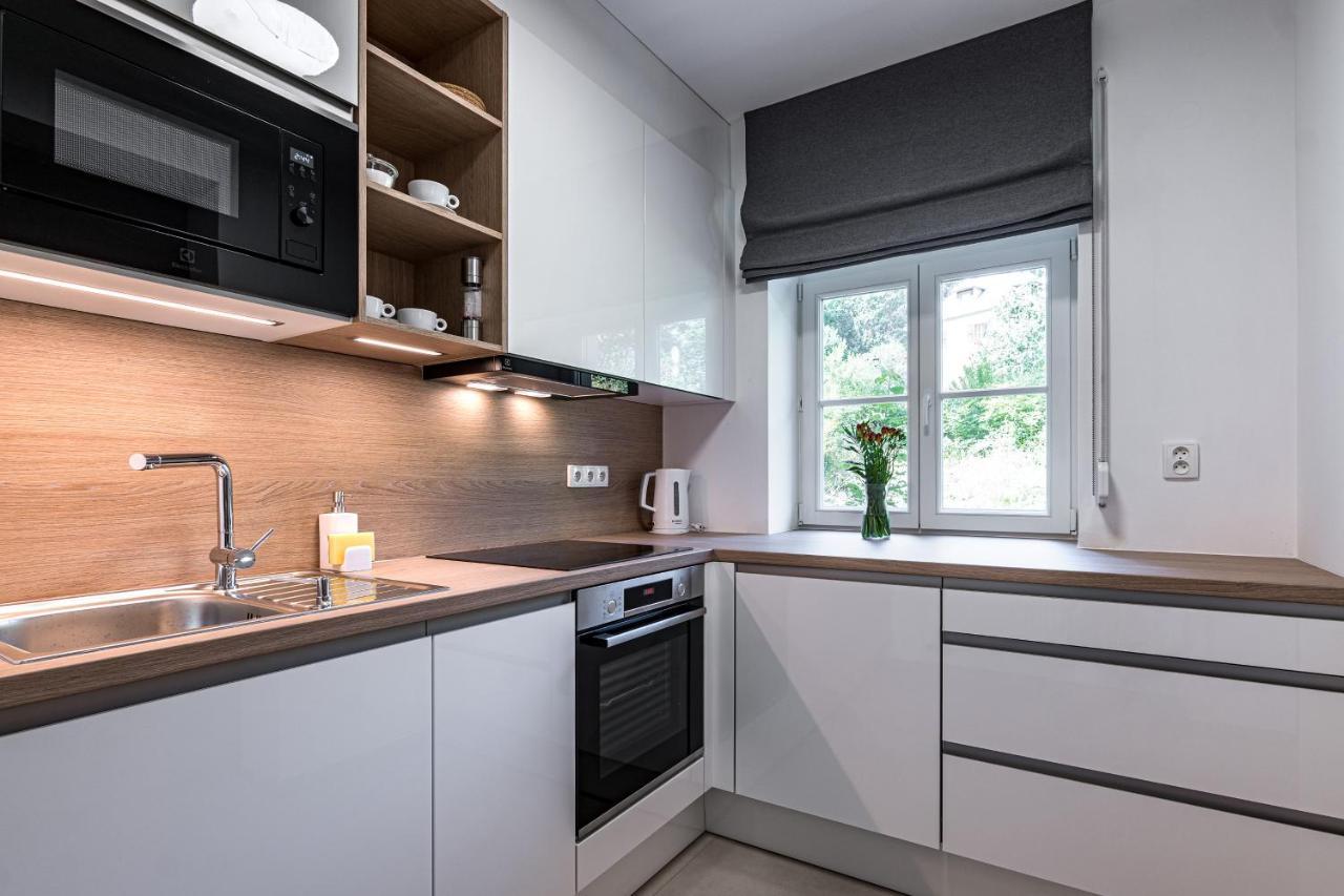 Hubertus Karlova Studanka Aparthotel Bagian luar foto