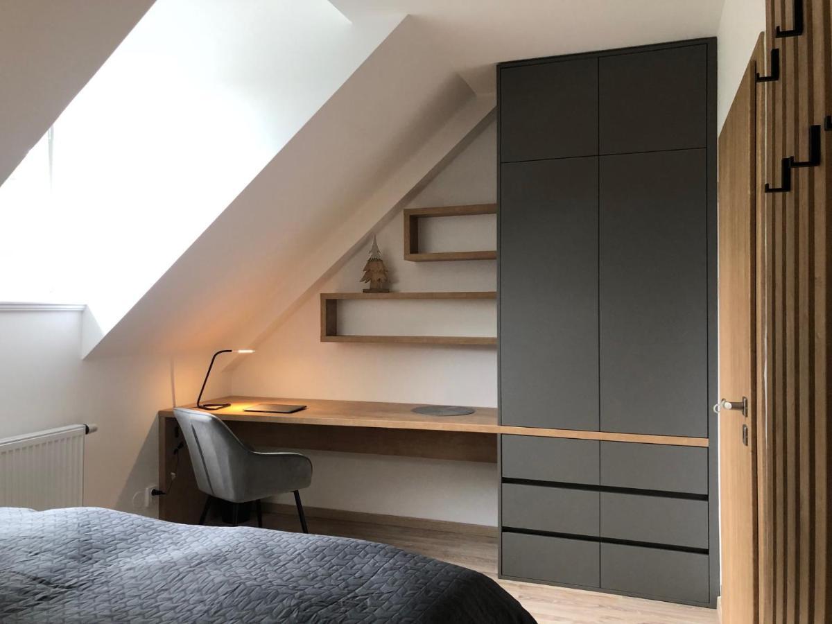 Hubertus Karlova Studanka Aparthotel Bagian luar foto