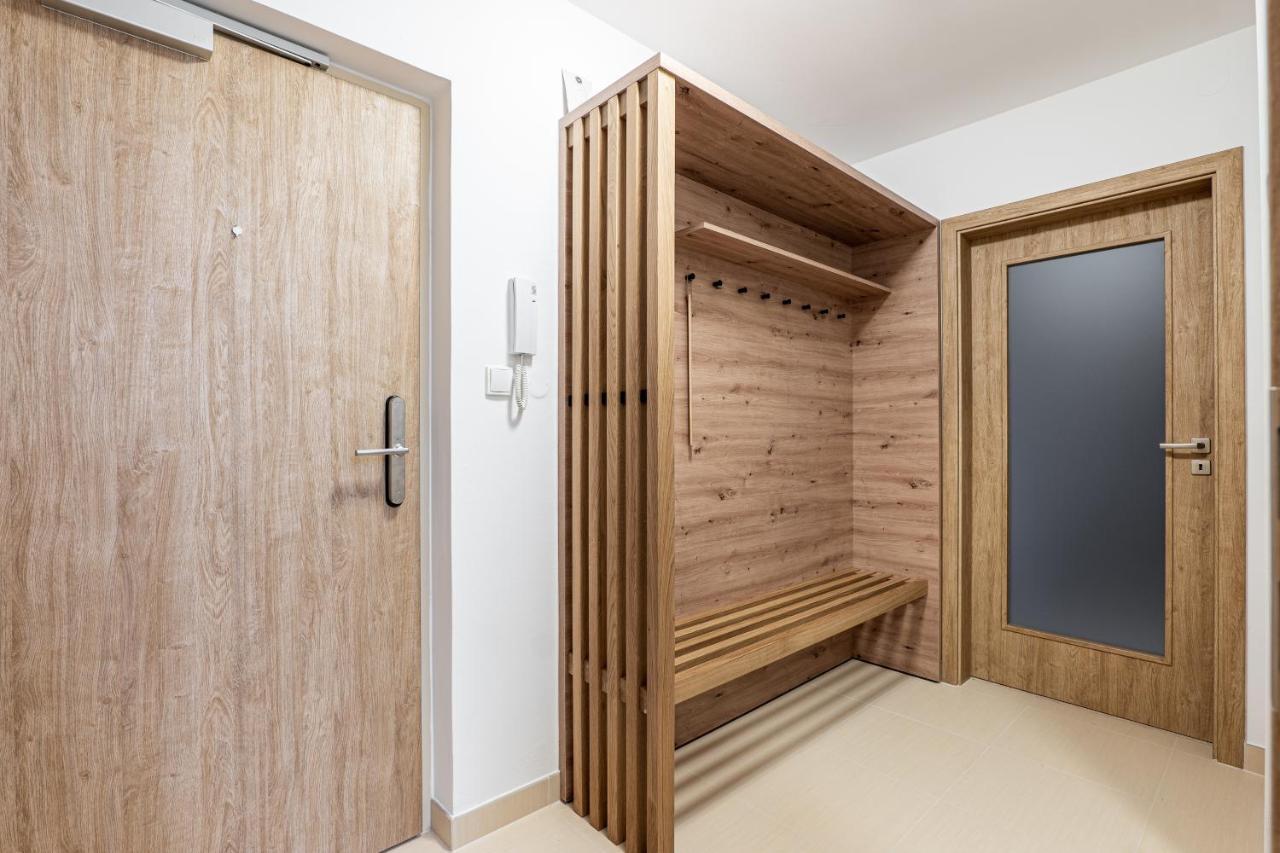 Hubertus Karlova Studanka Aparthotel Bagian luar foto